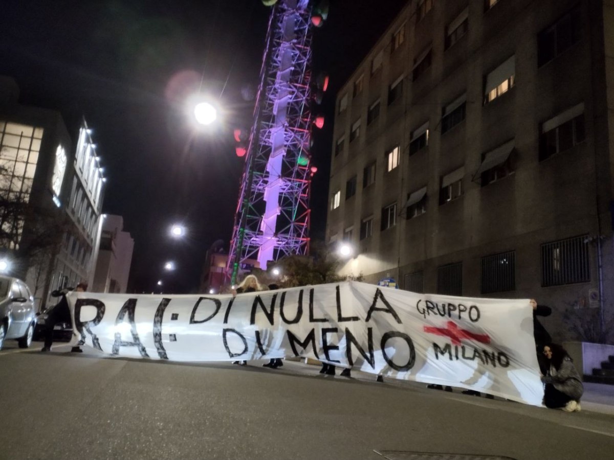 Flash-mob RAI Milano Corso Sempione per Sanremo&nbsp;2023