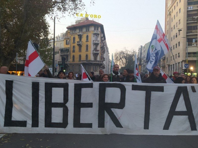 Manifestazione nazionale contro lo stato d’emergenza senza fine – Milano, Piazza Castello 26 Novembre&nbsp;2022