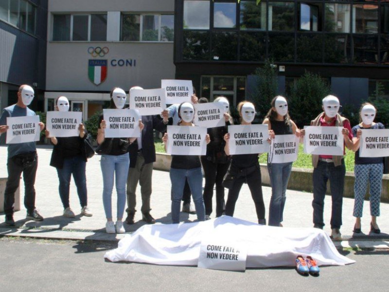“COME FATE A NON VEDERE”: Flash-mob davanti alla sede del CONI Lombardia, Milano 13 giugno&nbsp;2024